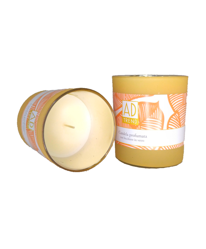 candela in bicchiere