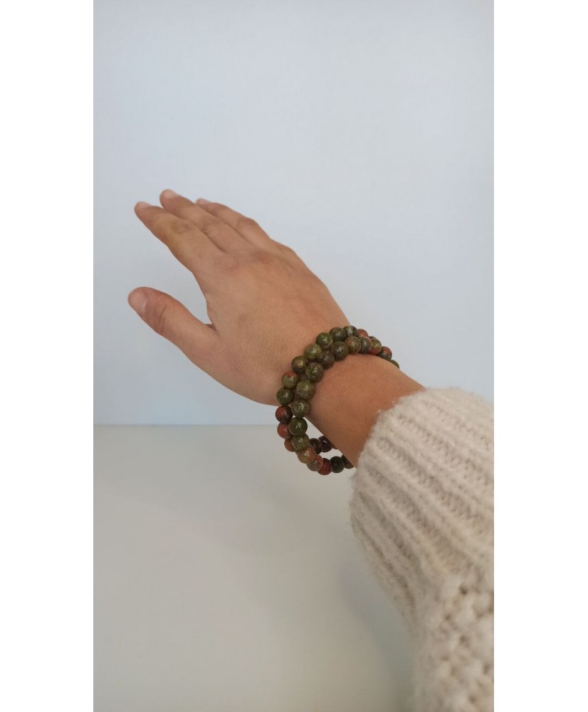 Bracelets with hard stones